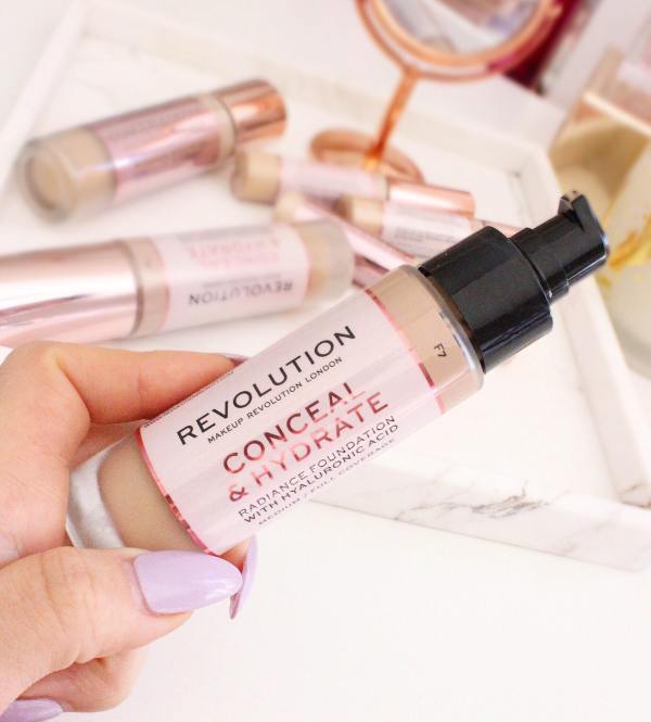 کرم پودر رولوشن کانسیل اند هایدریت